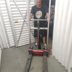 Manual Forklift