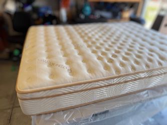 Saatva "Classic" California King Mattress - Like New Condition