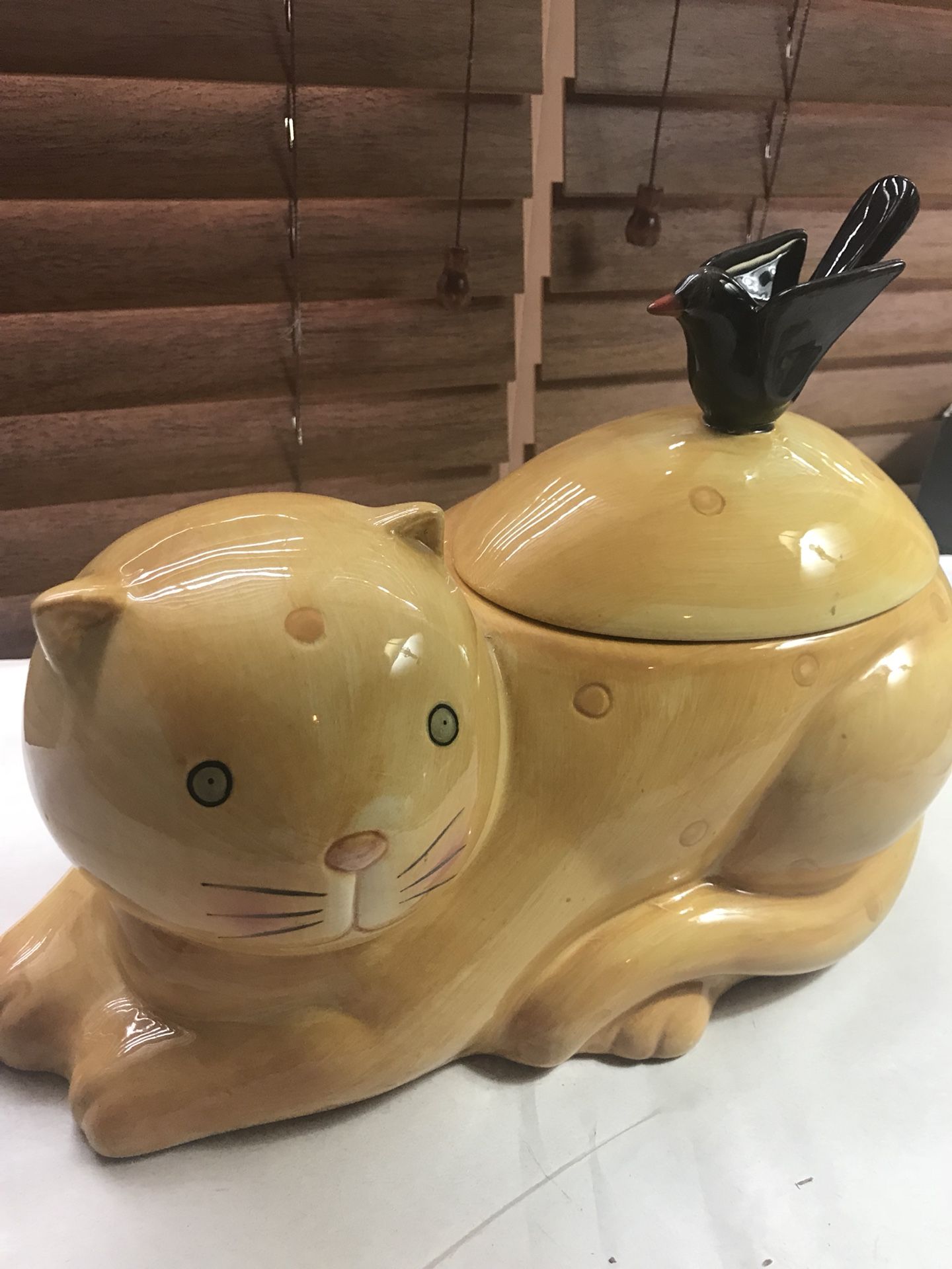 Vintage Sakura Debbie Mumm Cookie Jar Yellow Cat with Blackbird Handle on Lid, excellent condition