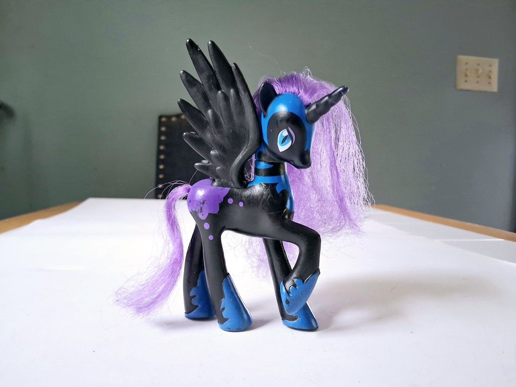 My Little Pony G4 Nightmare Moon Figure Collector Series 2011 Figurine Toy MLP. 5"