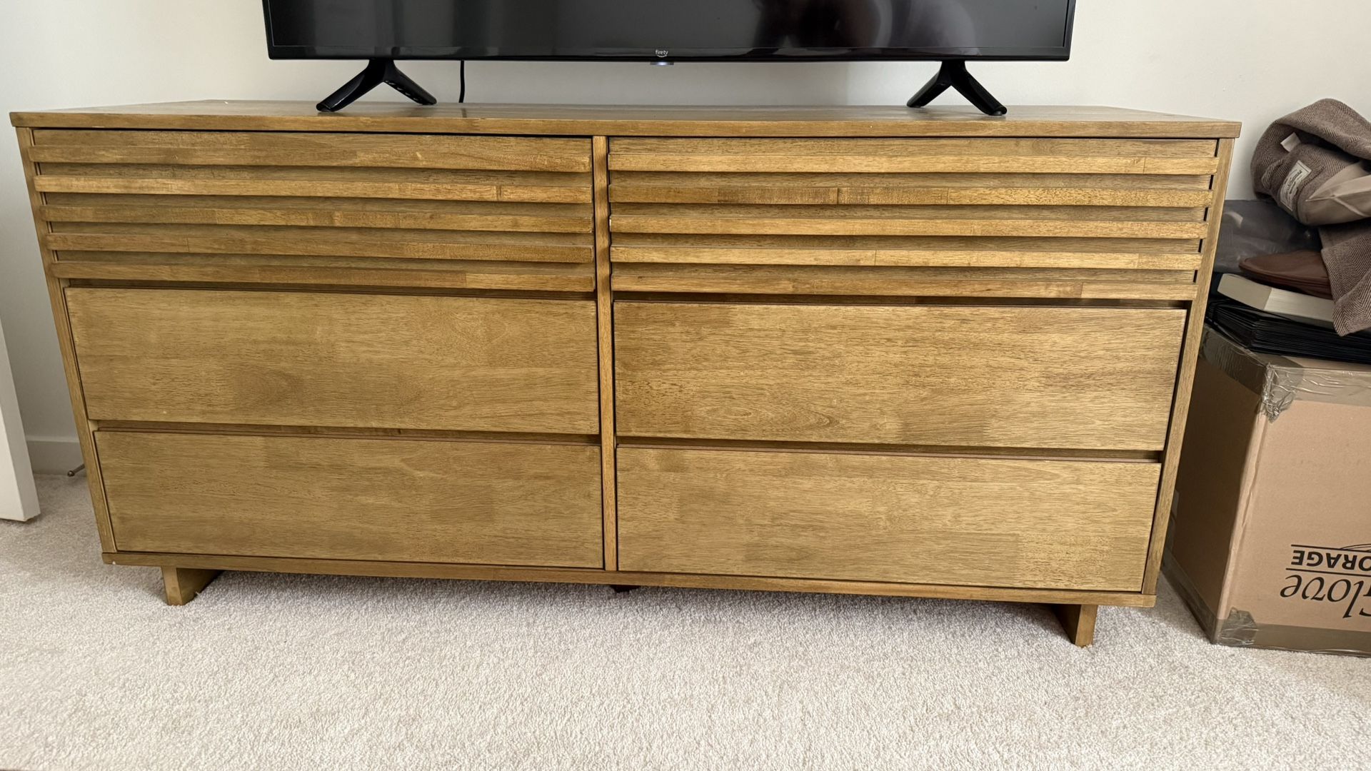 Horizontal/Wide 6 Drawer Dresser