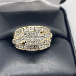 Gold Diamond Ring