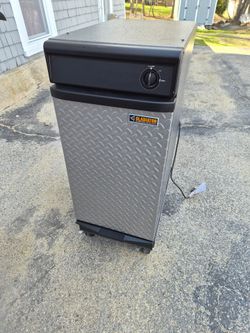 TRASH COMPACTOR. GLADIATOR BY WHIRLPOOL.