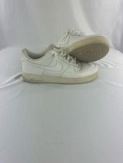 Nike Air Force 1 ‘07 Triple White Sneakers – Men’s 13- Used