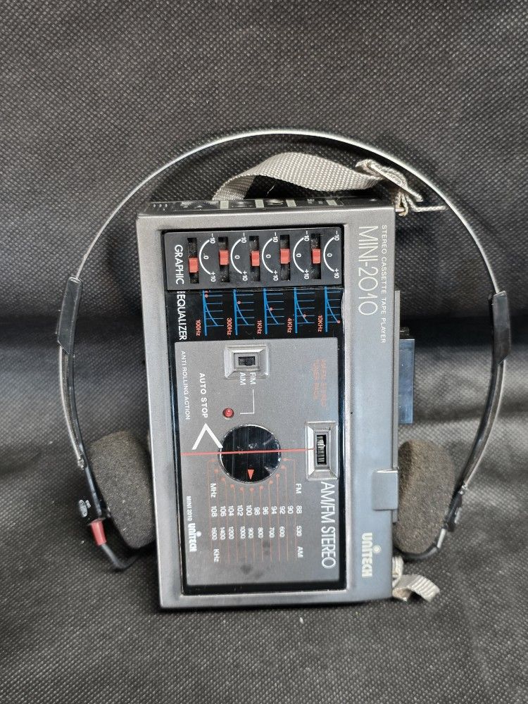 1984 Unitech Stereo Cassette Player Mini-2010