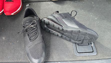 Nike Air Max 270 Triple Black Sneakers
