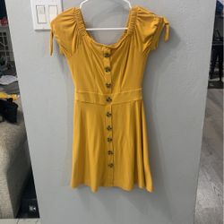 yellow dress 