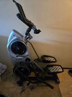 Bowlfex Max Trainer M7