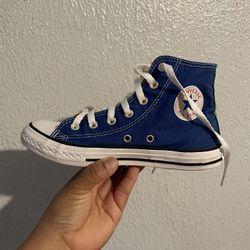 Converse And Nike Size 2 Y 