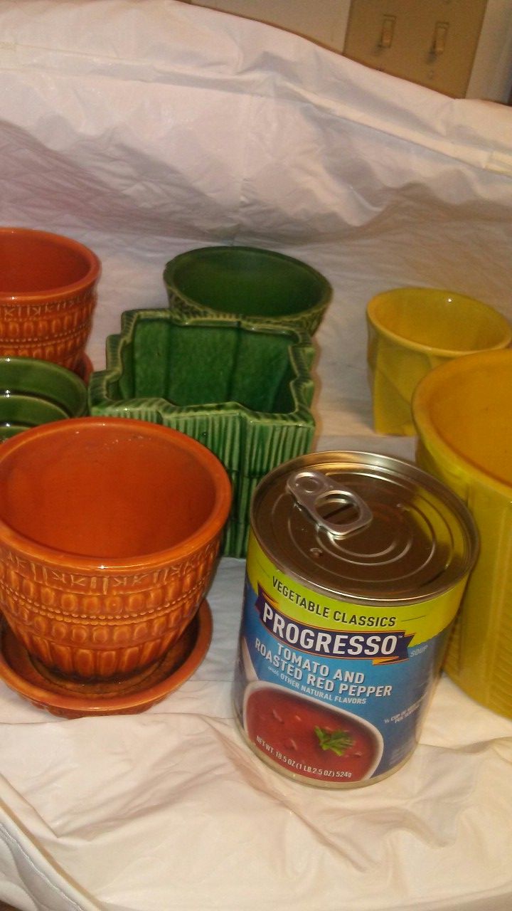 Vintage McCoy planters 7