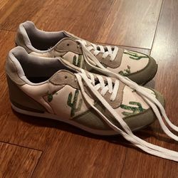 Inkaas Prickly Joggers Women’s size 9