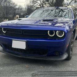2022 Dodge Challenger · SXT Coupe 2D