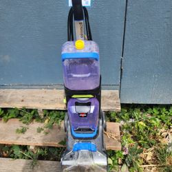 BISSELL TurboClean DualPro Pet Carpet Cleaner. 