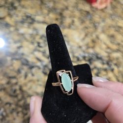 NEW  585  Rose gold with Lake green zirconia 2.7 gr ring size : 8