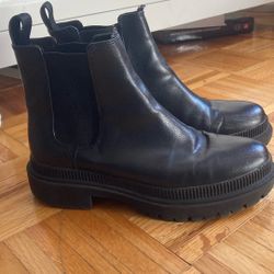 Women’s Black Boots 