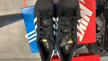 Adidas!!!!