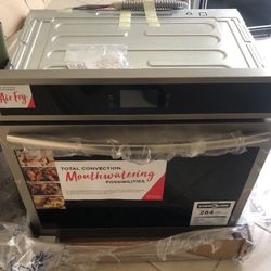 Frigidaire New Wall Oven 30” W/Air Fryer