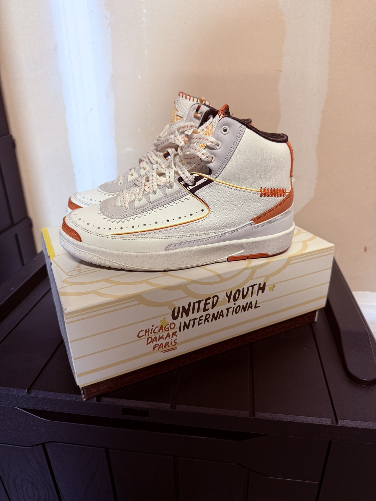 Jordan 2 x Maison Château Rogue - Size 6Y