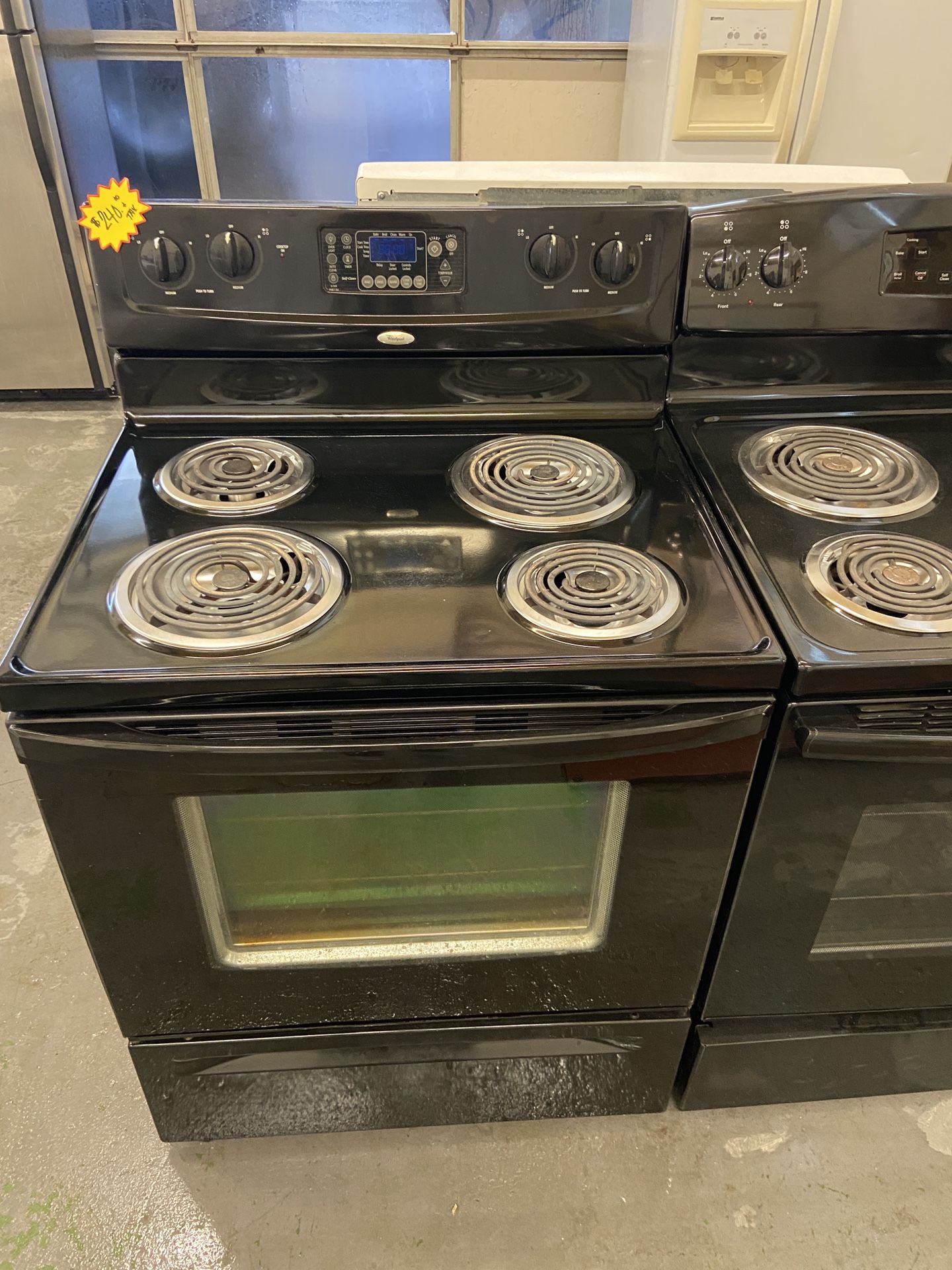 WHIRLPOOL BLACK COIL TOP OVEN