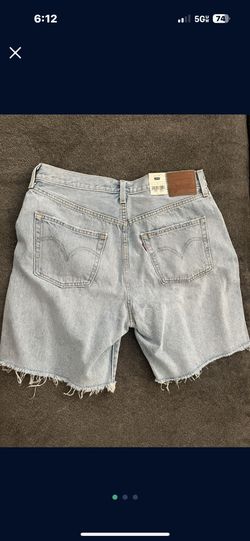 New Women Levi's 501s