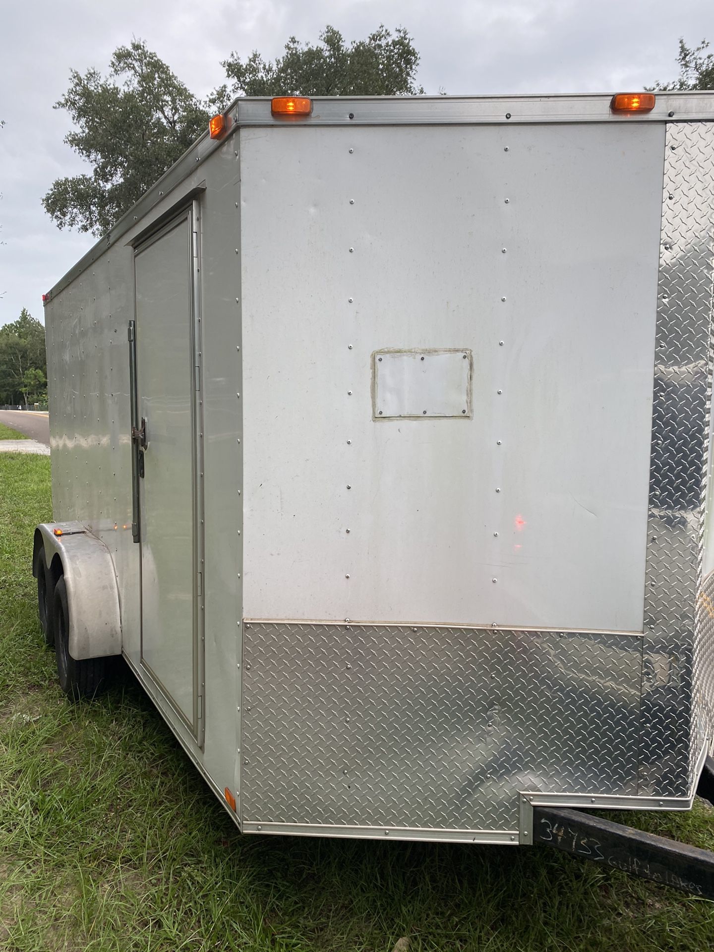 2016 7 x 14 enclosed cargo trailer