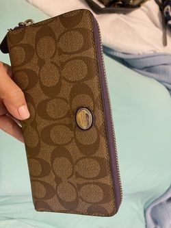 Coach Peyton Signature Accordian Zip Wallet