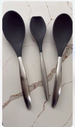 Silicon  Princess House  Culinario Series® Tools Dark Gray 5 available  each is $25 size  . 12 5/8"