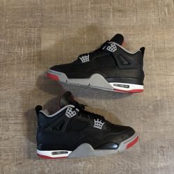 Jordan 4 Bred 