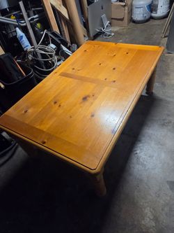 Coffee Table w storage