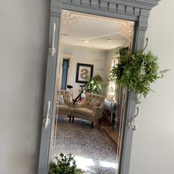 Grey Mirrored Hall Tree *Delivery Is Available*