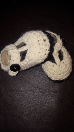 Zapatitos tejidos a crochet