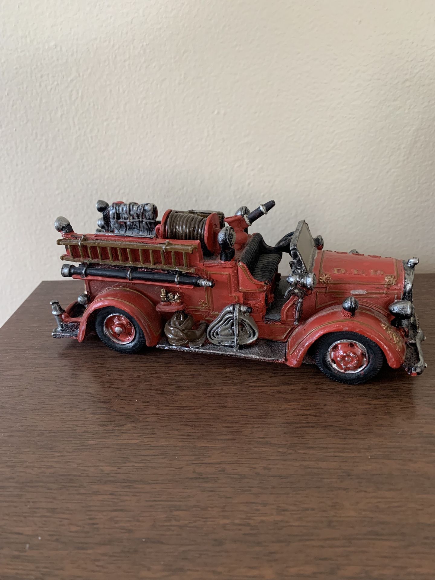 Vintage Detroit Fire Engine Ornament - Popular Imports Inc. No. 40614