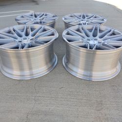 5x112 20x9+32 And 20x10+45  New Wheels 