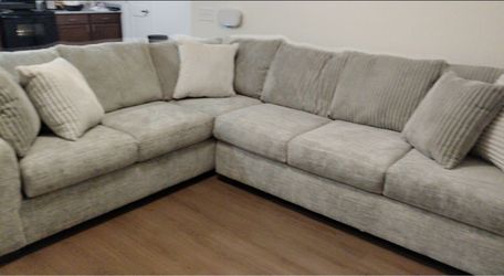 Large L-Shaped Sectional Sofa with Pillows