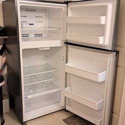 IKEA Frysbar Fridge with Amana Gas Range 