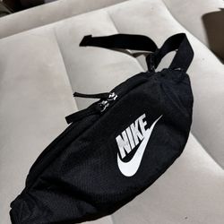 Nike black waist bag