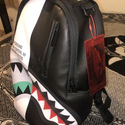 SPRAYGROUND shark backpack, Black/white