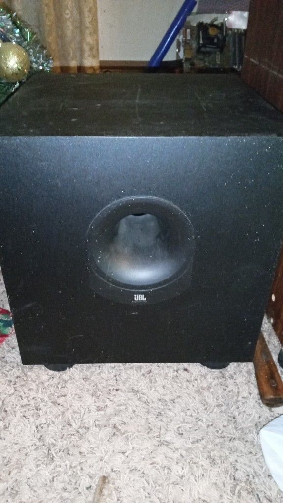 Powered Jbl Subwoofer  Model 135 S