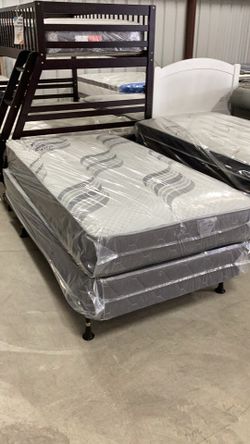 Twin Size Mattress, Boxspring, And Bed Rails Free Deliver Twin Size Bed Complete
