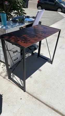 Small desk - Collapsable
