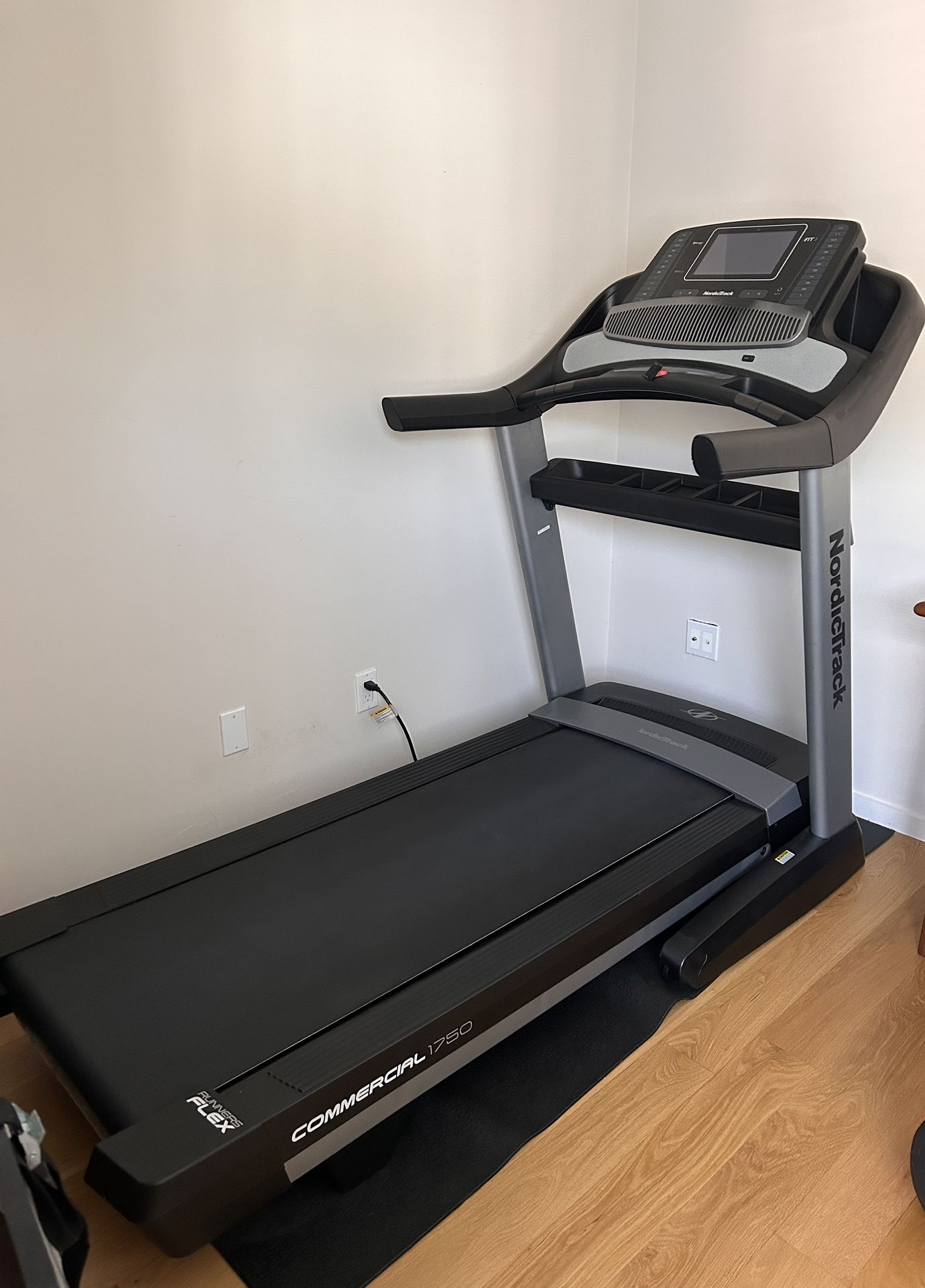 LIKE NEW NordicTrack Commercial 1750 for Sale in Tuckahoe NY OfferUp