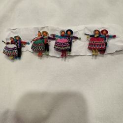Lot of 4 Miniature knitted Pin Worry Dolls Peruvian Inca traditional handcrafted pins. 