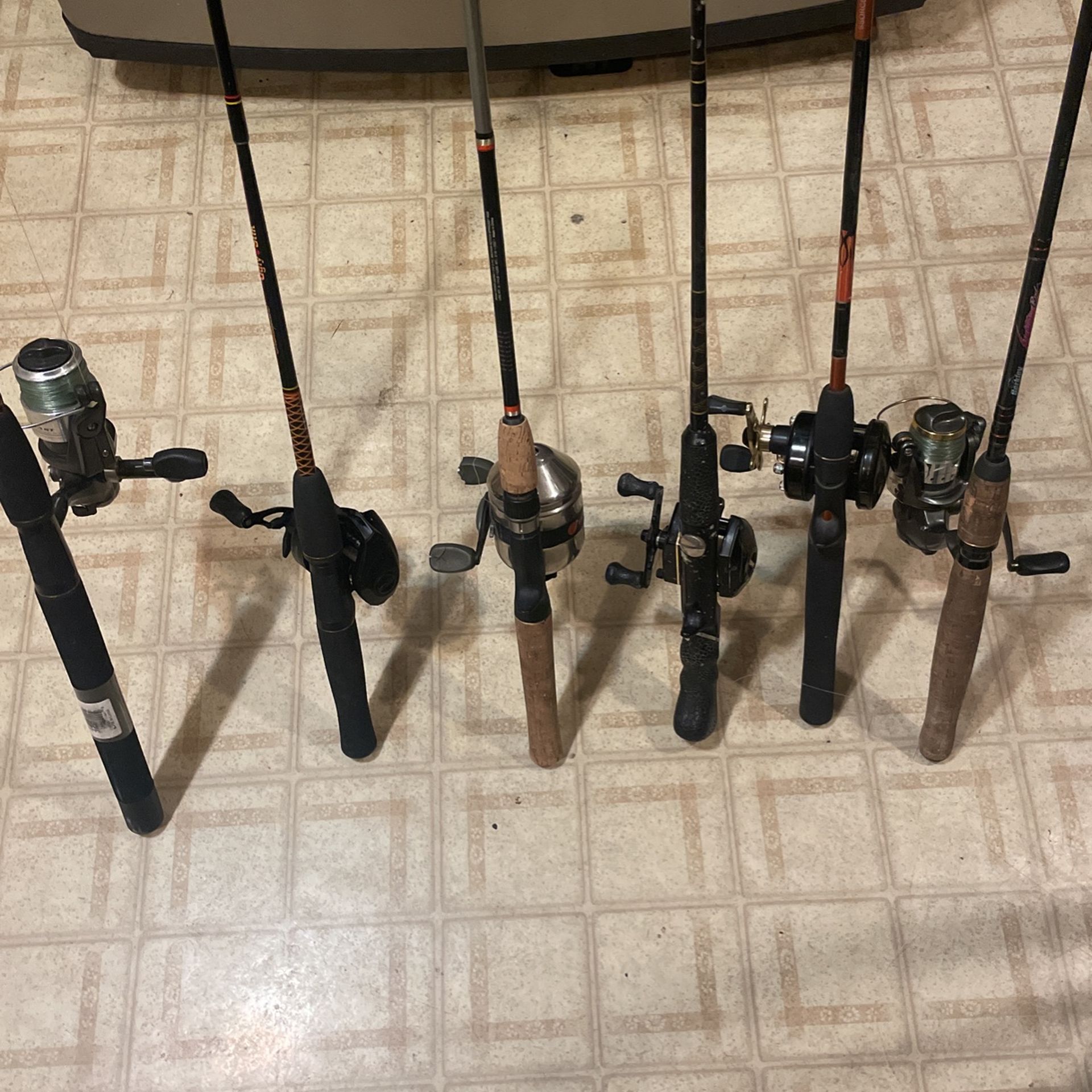 Very Nice Fishing Poles Ready To Fish