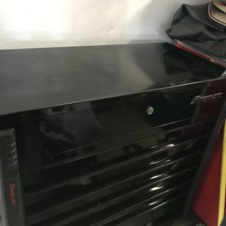 SNAP ON TOOL BOX