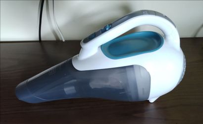 Black and Decker Cordless Vacuum Cleaner
