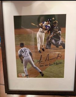 Luis Gonzalez Signed Framed Photo 2001 WS Game 7 GW Hit Inscribed Beckett BAS