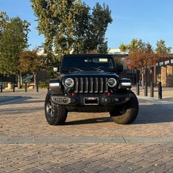 2019 Jeep Wrangler Rubicon – 4x4 – Heated Seats – Low Miles – Clean Title