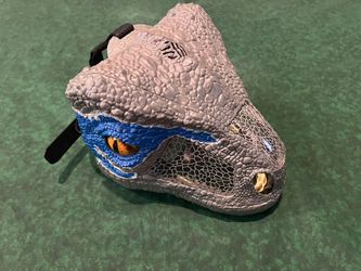 Mattel Jurassic World Chomp 'n Roar Mask Velociraptor "Blue" Electronic  