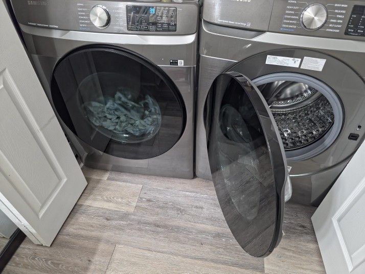 Washer And Dryer Combo Almost Brand New