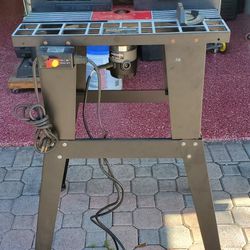 Craftsman Router Table W/ Porter Cable Router
